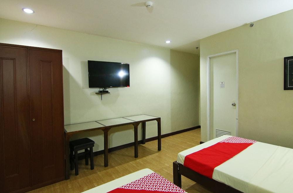 Oyo 110 Asiatel Hotel Pasay Extérieur photo