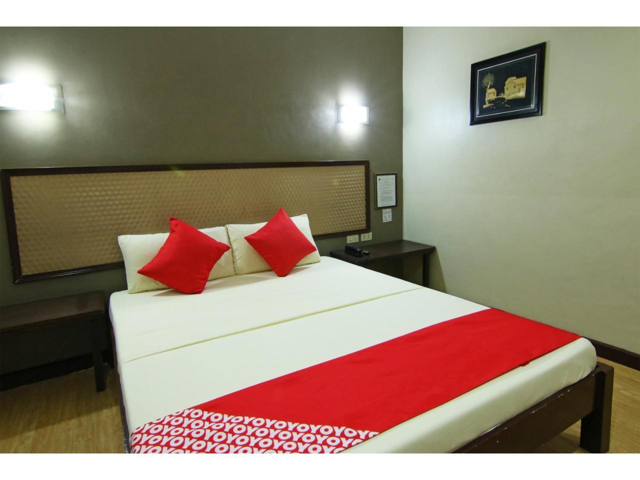 Oyo 110 Asiatel Hotel Pasay Extérieur photo